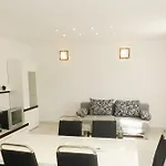 Apartamento Family Friendly With A Swimming Pool - 4235 *
