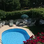 Apartamento Family Friendly With A Swimming Pool - 4235