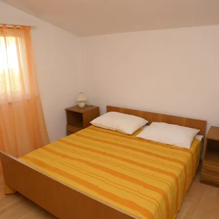 Apartment Family Friendly With A Swimming Pool - 4235 *