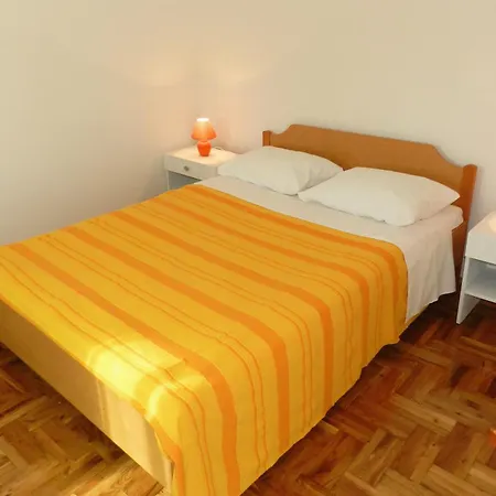 Family Friendly With A Swimming Pool - 4235 * Vodice