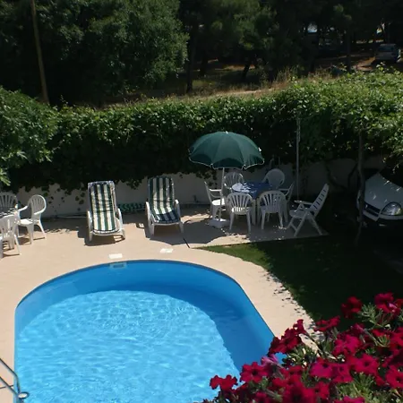 Apartment Family Friendly With A Swimming Pool - 4235