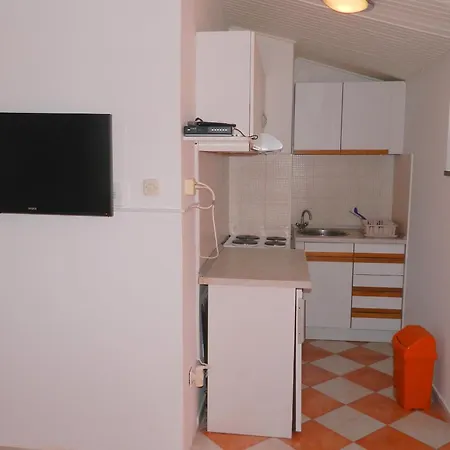 Family Friendly With A Swimming Pool - 4235 Apartment *