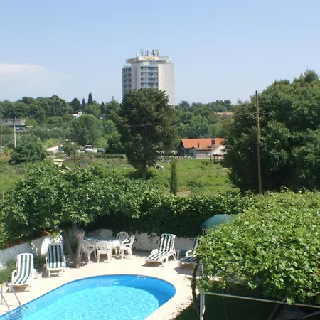 Family Friendly With A Swimming Pool - 4235 * Vodice