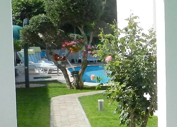 Family Friendly With A Swimming Pool - 4235 Appartement *