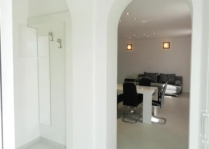 Family Friendly With A Swimming Pool - 4235 Appartement *