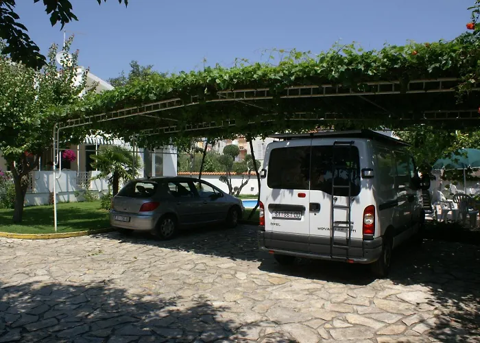 Appartement Family Friendly With A Swimming Pool - 4235 Vodice