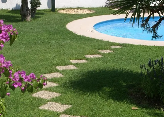 Family Friendly With A Swimming Pool - 4235 Appartement